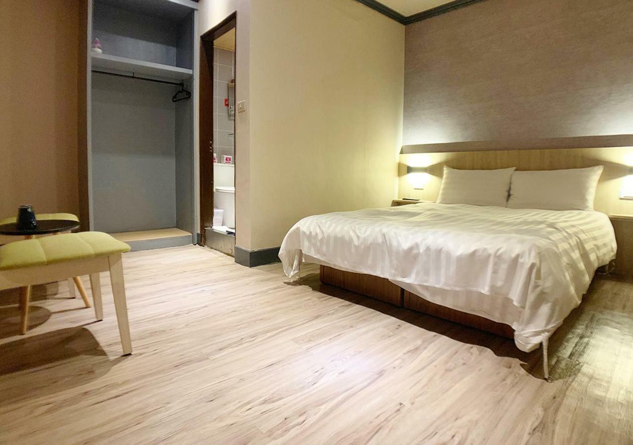 Win Inn Tainan Hotel I Zewnętrze zdjęcie