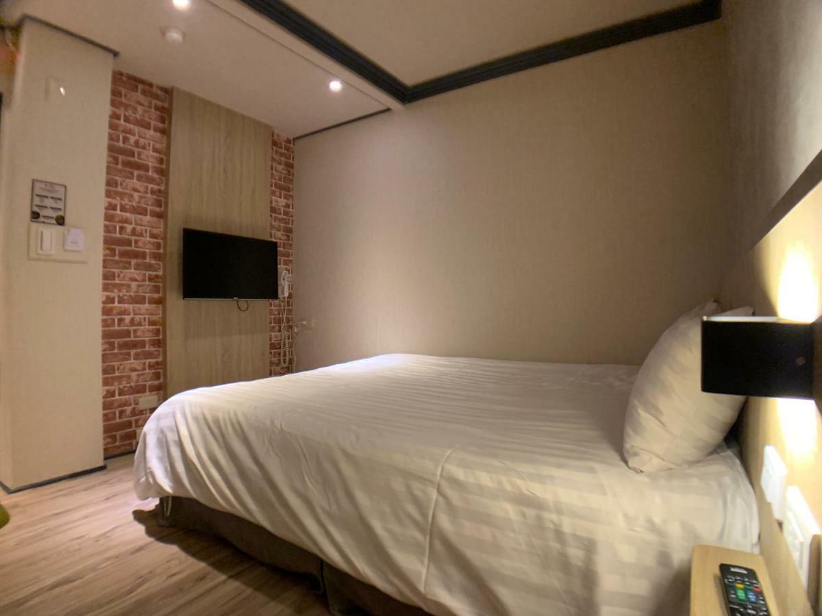 Win Inn Tainan Hotel I Zewnętrze zdjęcie