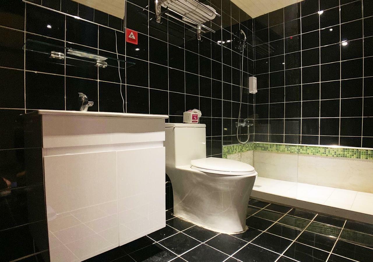 Win Inn Tainan Hotel I Zewnętrze zdjęcie