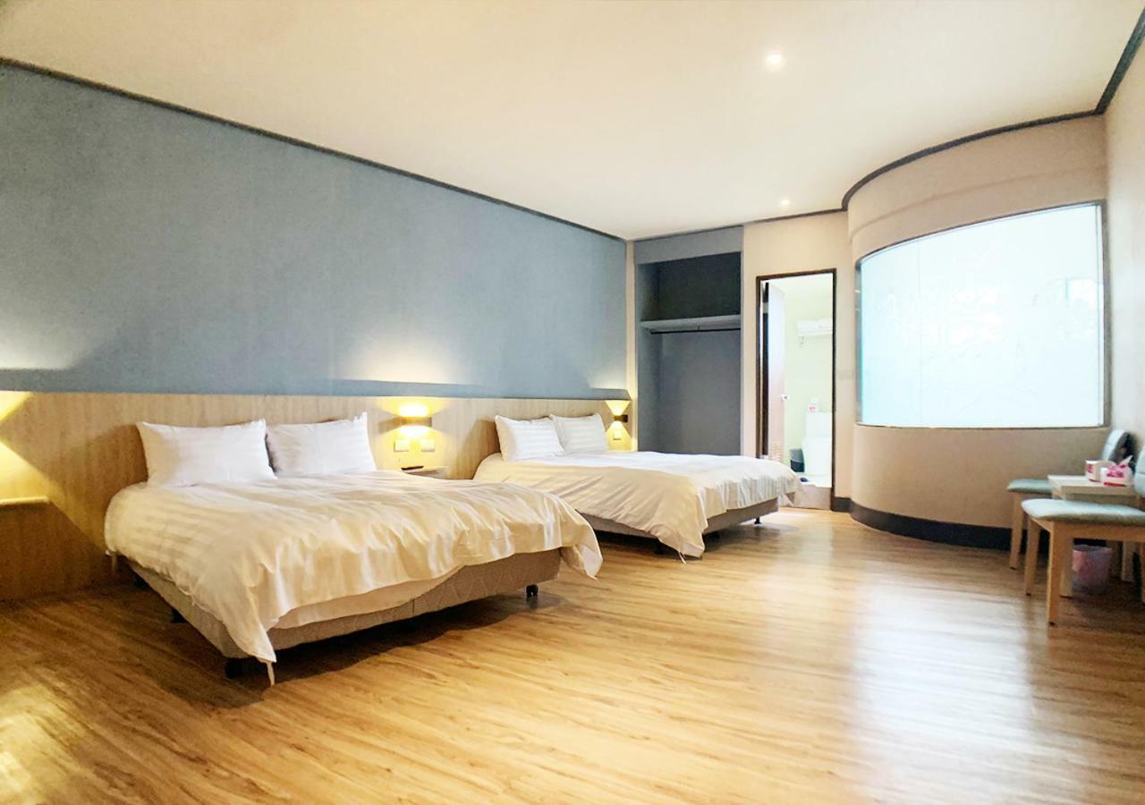 Win Inn Tainan Hotel I Zewnętrze zdjęcie