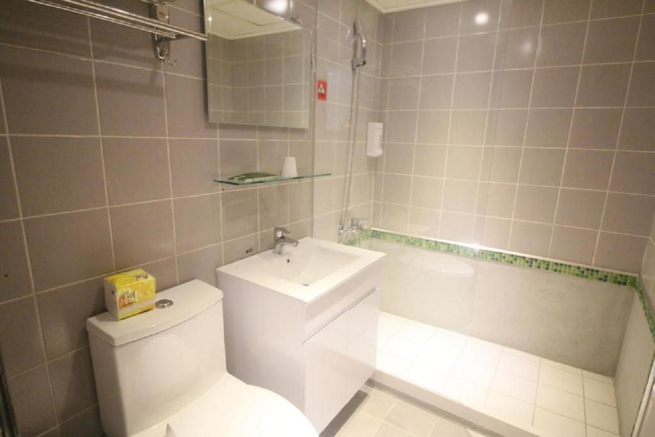 Win Inn Tainan Hotel I Zewnętrze zdjęcie